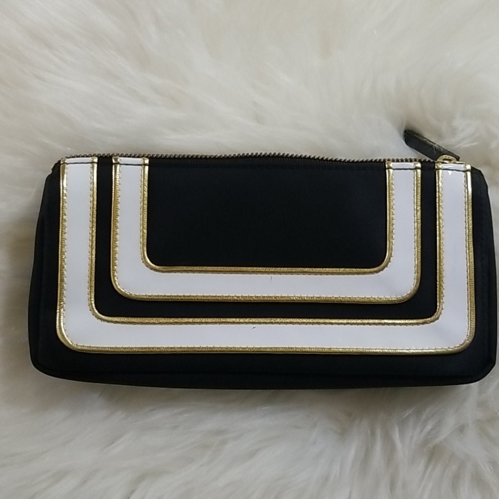 NWOT MAC Cosmetics Bag